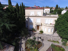 Гостиница Villa Lisette  Цриквеница